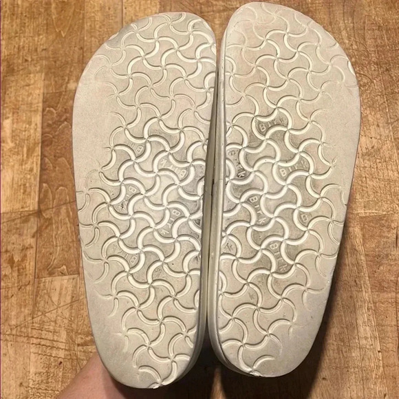 Birkenstock White Leather Clogs - Picture 5 of 7